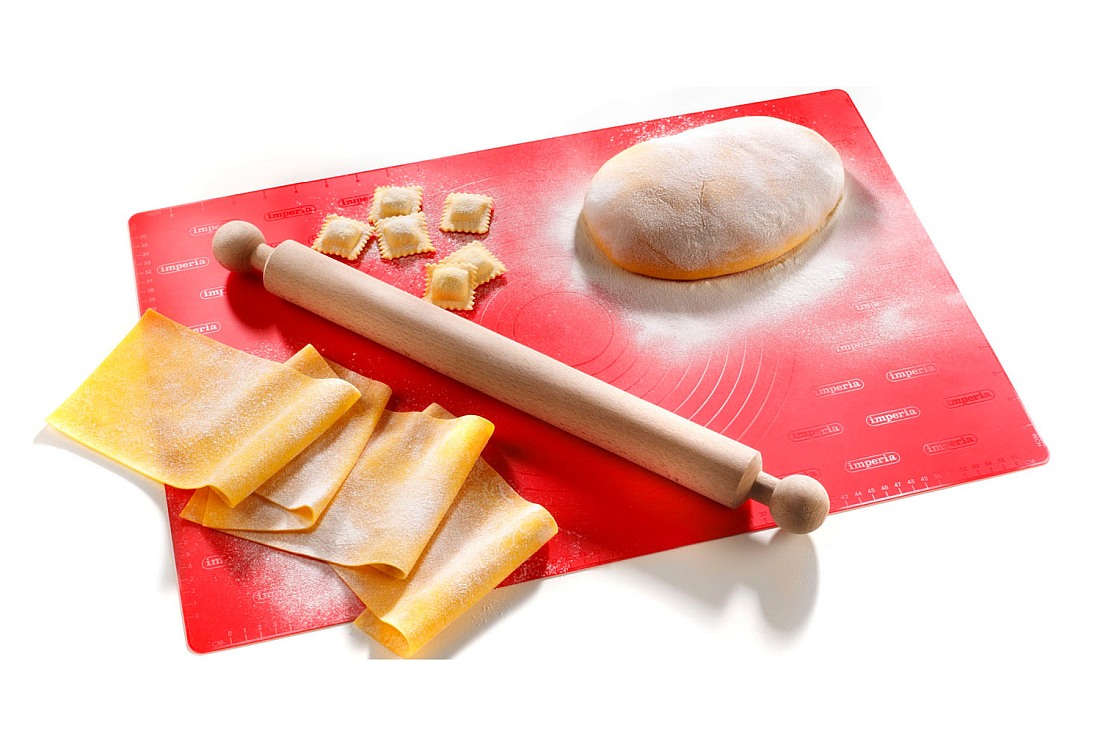 product image - Набор для теста: силиконовый коврик и скалка Imperia FOGLIOCHEF, красный, 2 шт