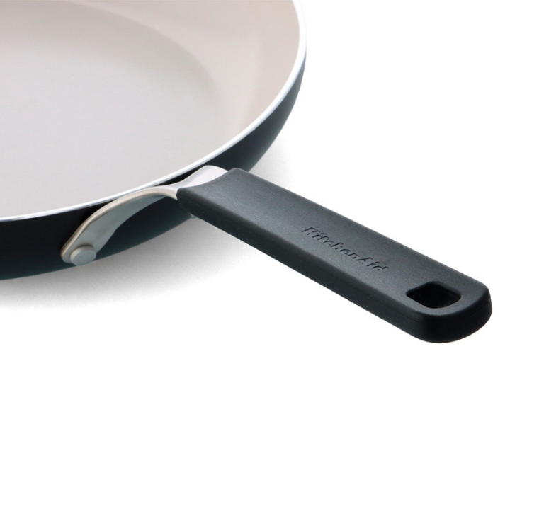 Сковорода с антипригарным покрытием KitchenAid Aluminium Ceramic, диаметр 24 см, черный