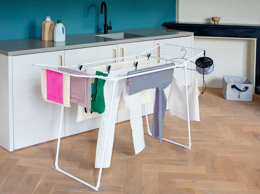 product image - 3 - nav