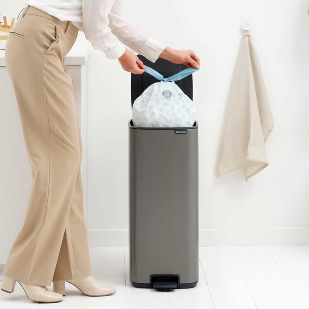 Бак для сміття Brabantia Bo Pedal Bin, об'єм 30 л, платиновий