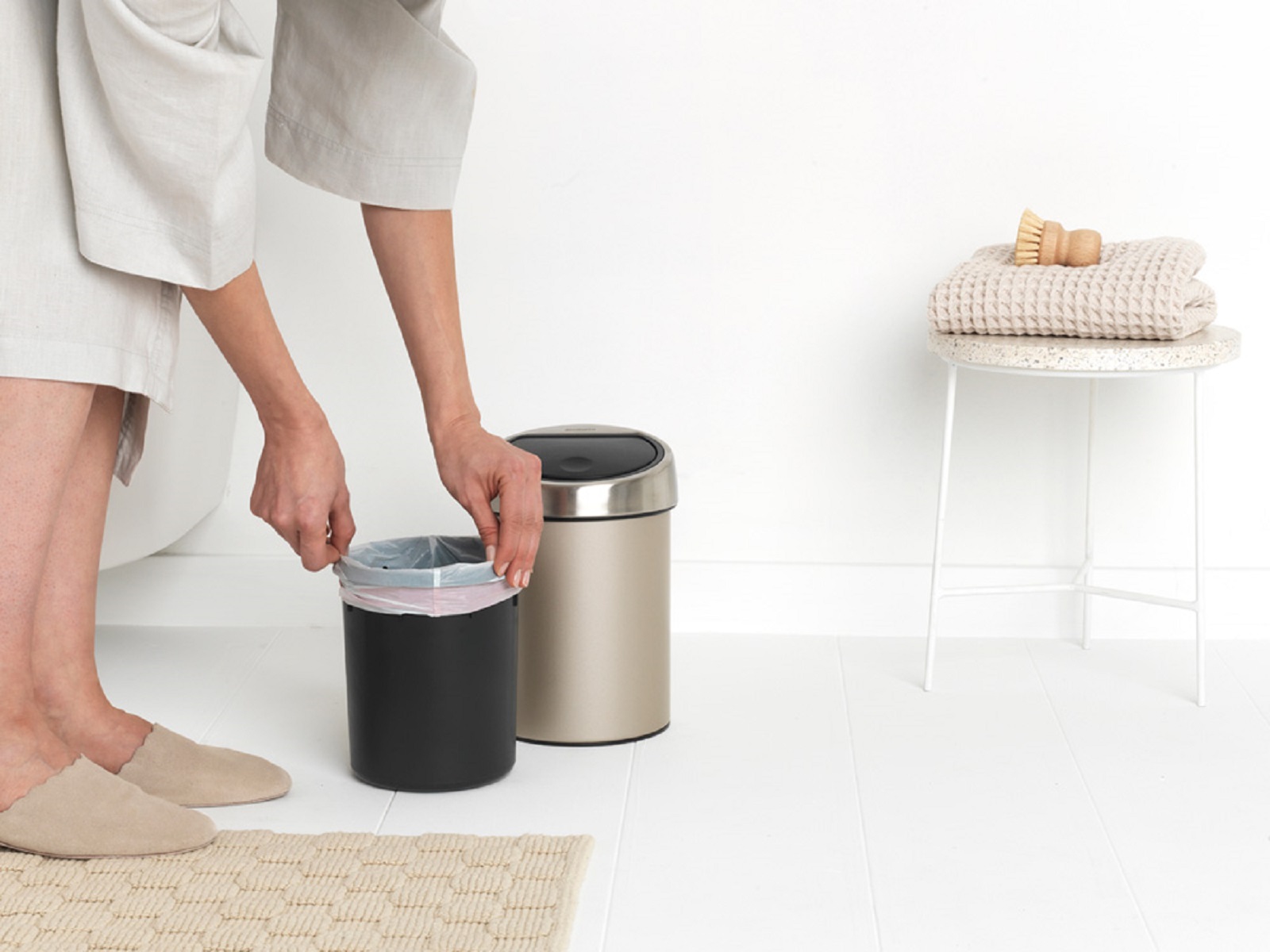 product image - 9 - nav