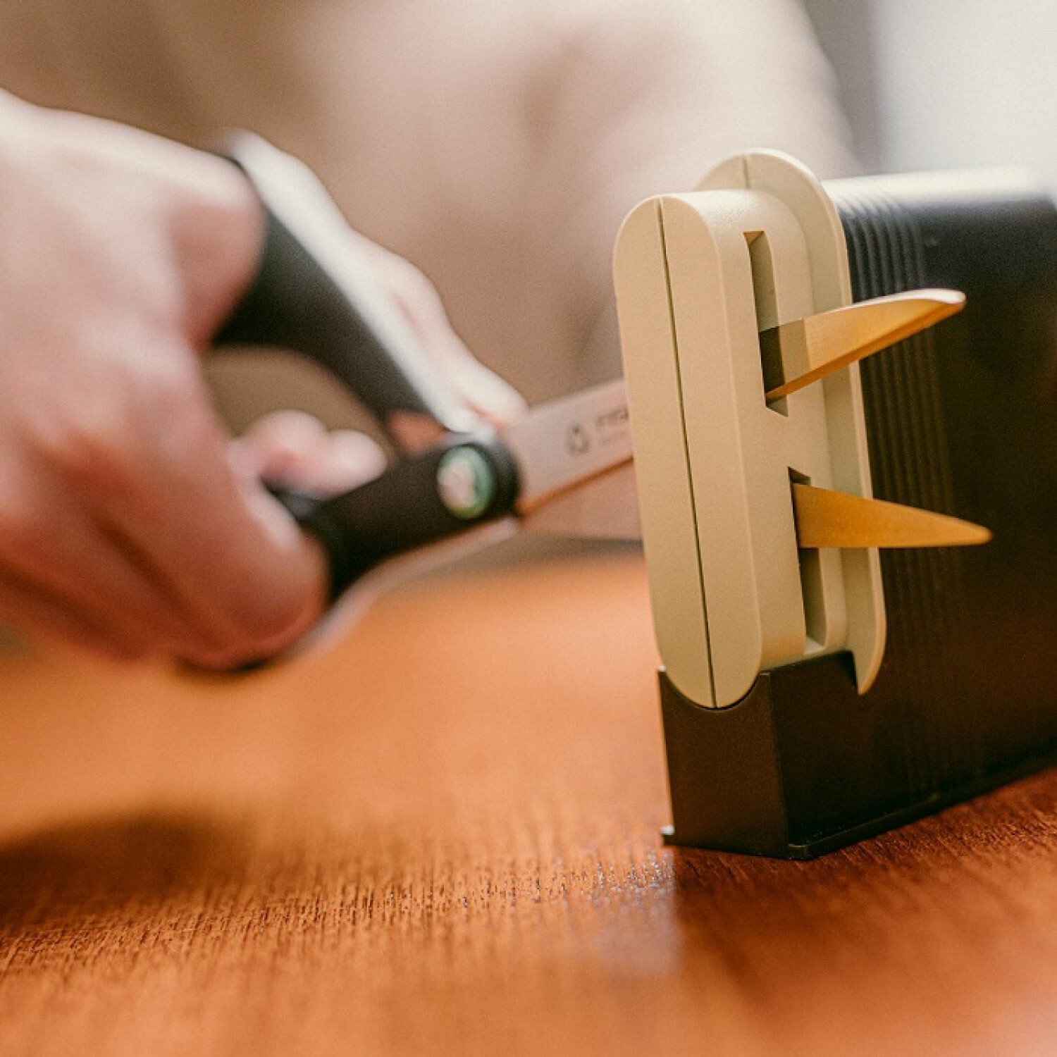 Ножиці універсальні Fiskars Functional Form ReNew, довжина 25 см, чорний
