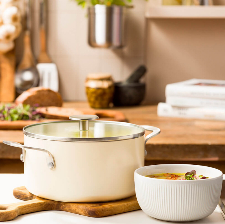Каструля з кришкою антипригарна KitchenAid Aluminium Ceramic, об'єм 3,1 л, діаметр 20 см, кремовий