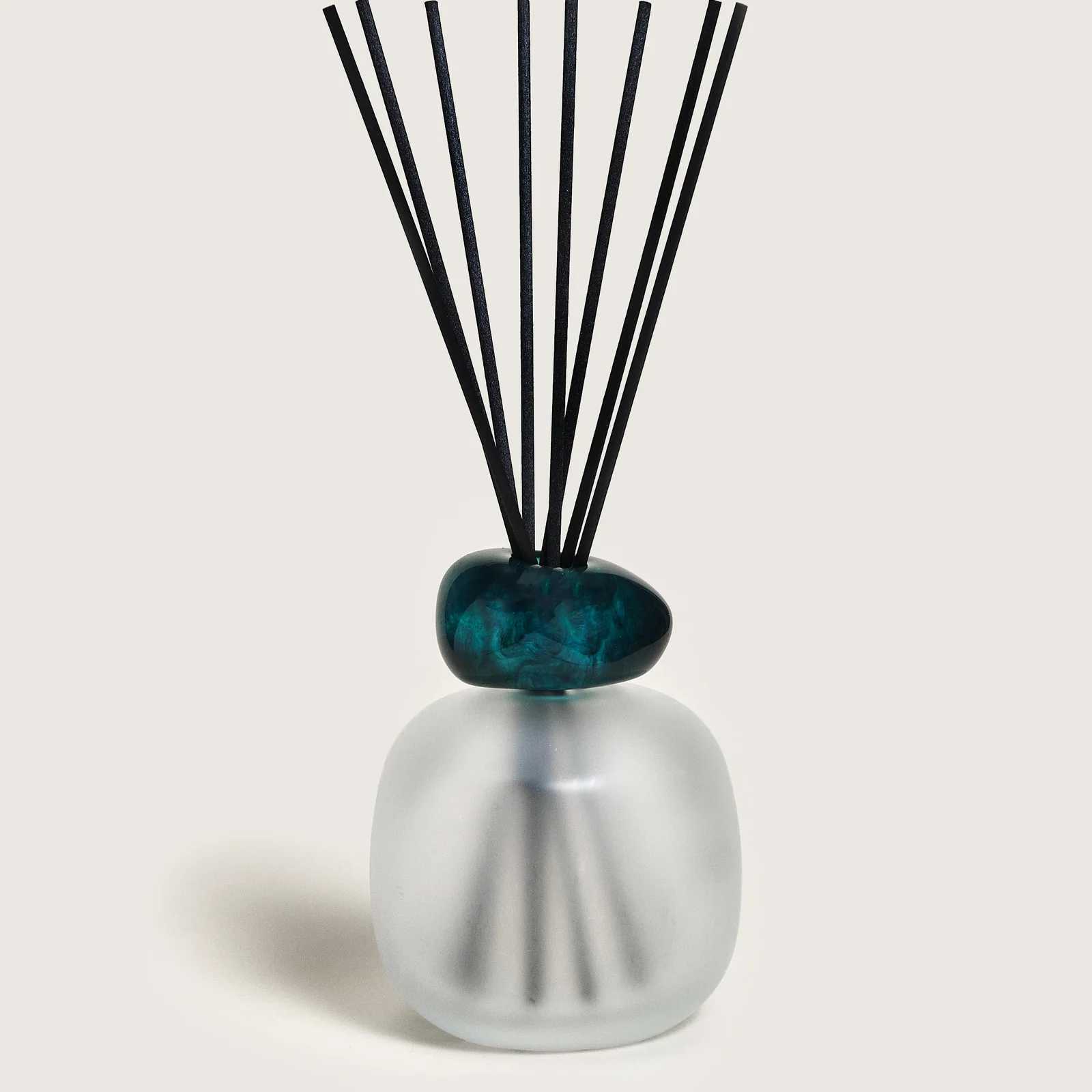 product image - 2 - nav