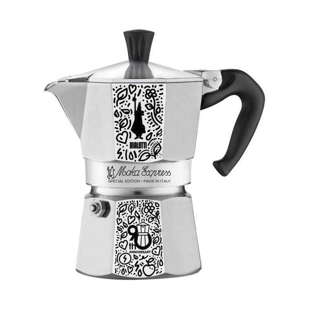 product image - Кавоварка гейзерна Bialetti MOKA EXPRESS_90TH ANNIVERSARY, на 3 чашки, сріблястий з малюнком