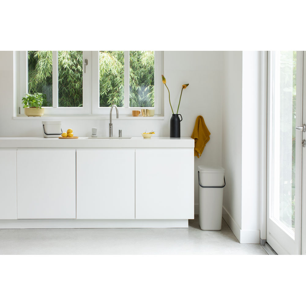 product image - 7 - nav