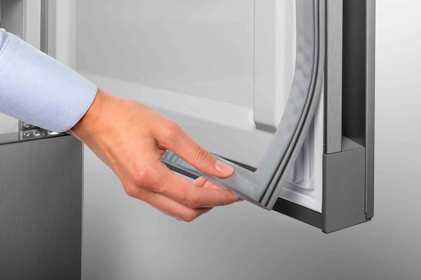 product image - 2 - nav