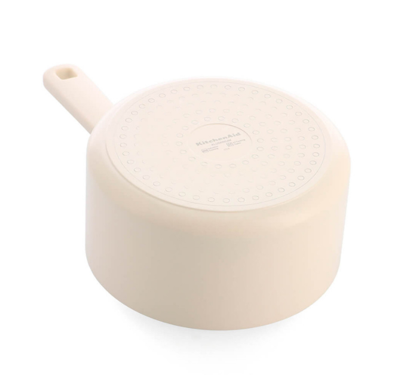 Ківш з кришкою антипригарний KitchenAid Aluminium Ceramic, об'єм 1,6 л, діаметр 16 см, кремовий