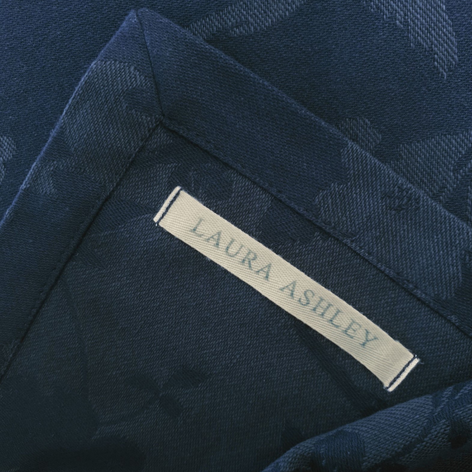 product image - 3 - nav