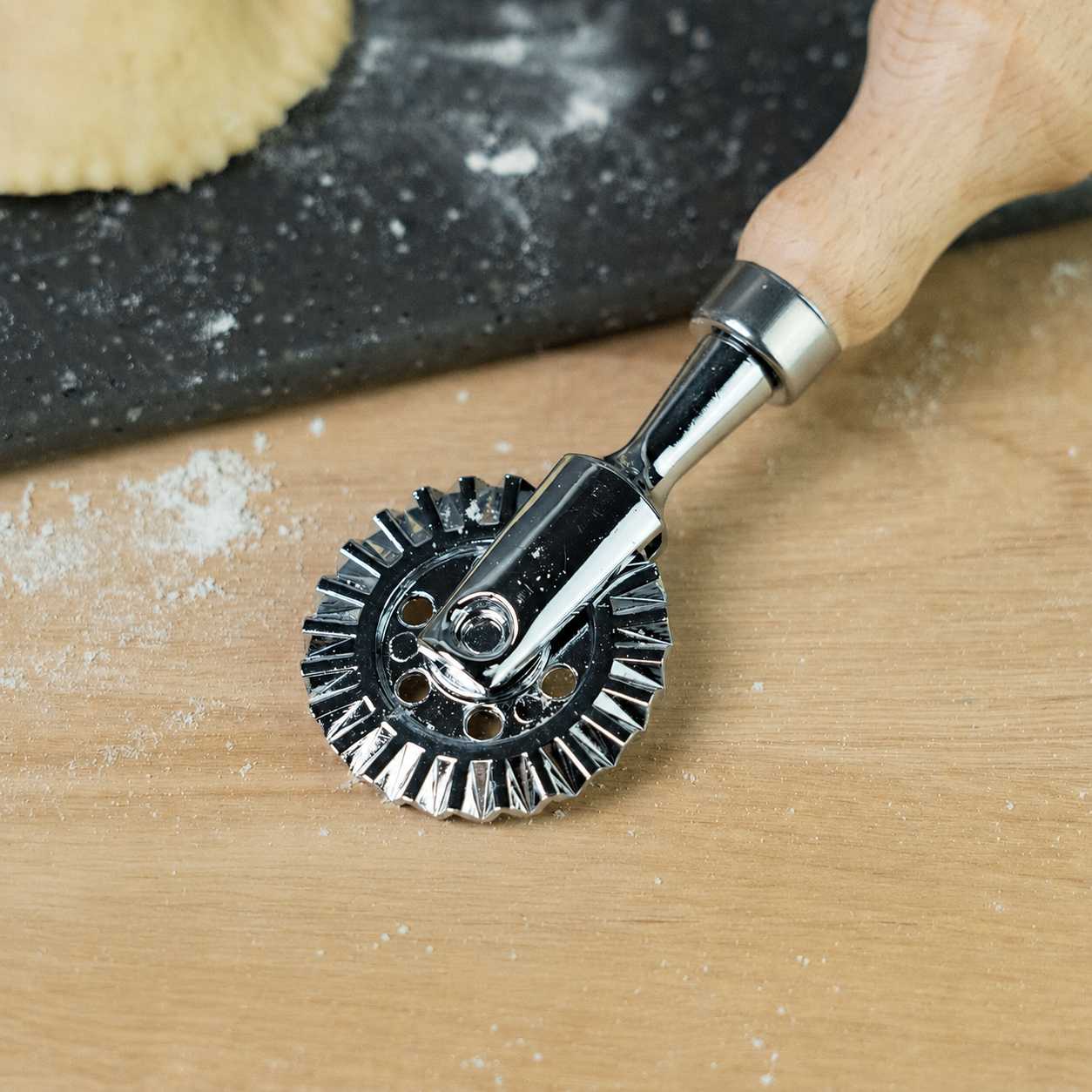 product image - 4 - main
