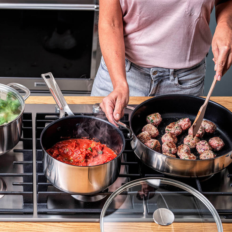 Сотейник с крышкой антипригарный KitchenAid SSS, диаметр 28 см, серебристый