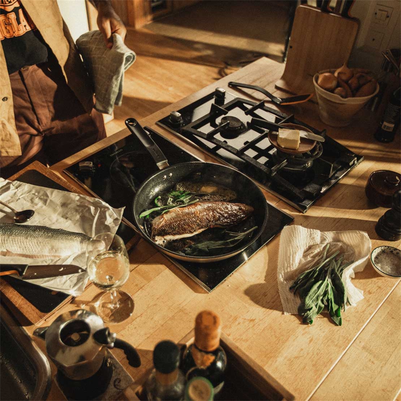 product image - 8 - nav