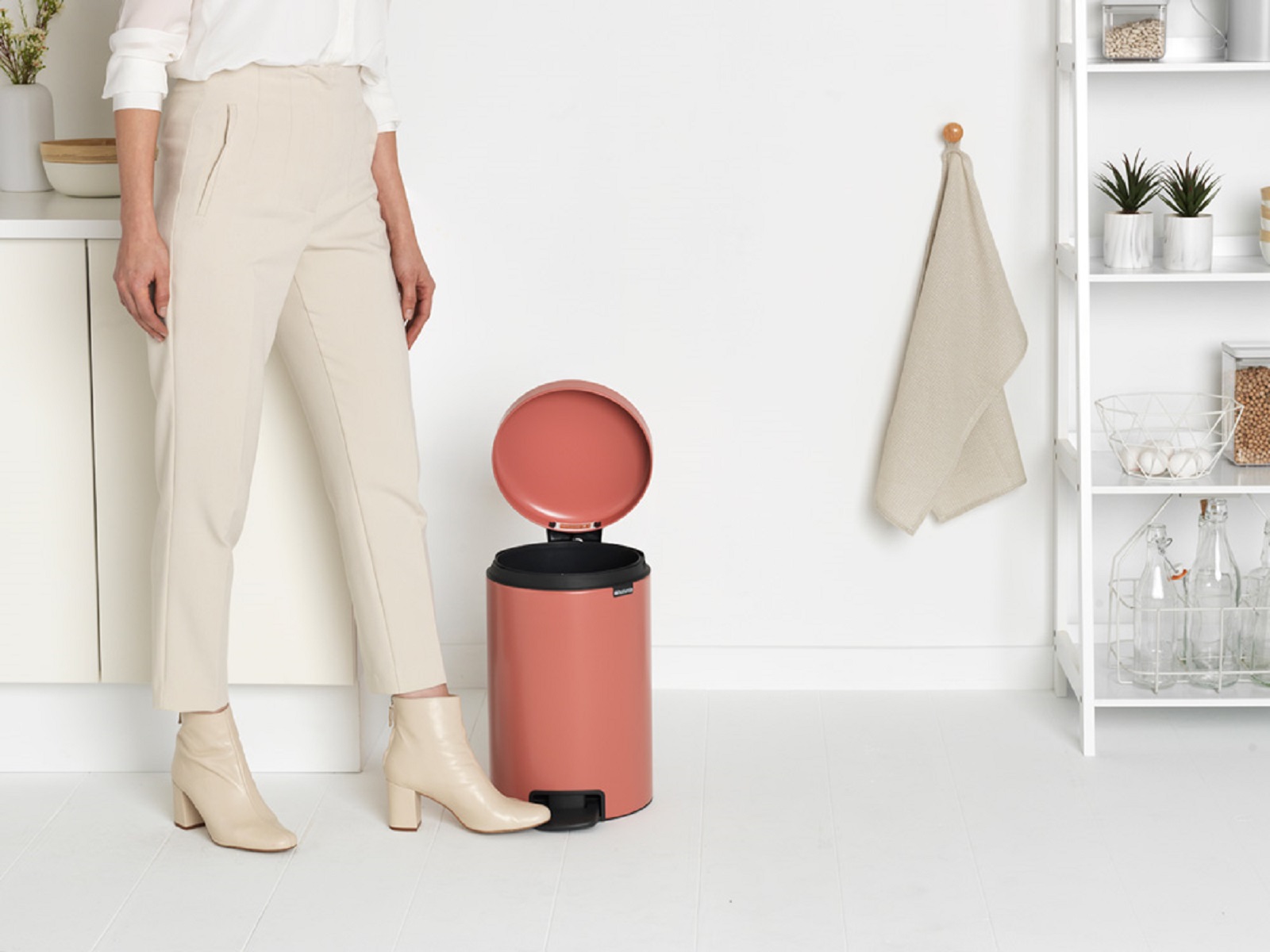 product image - 2 - main