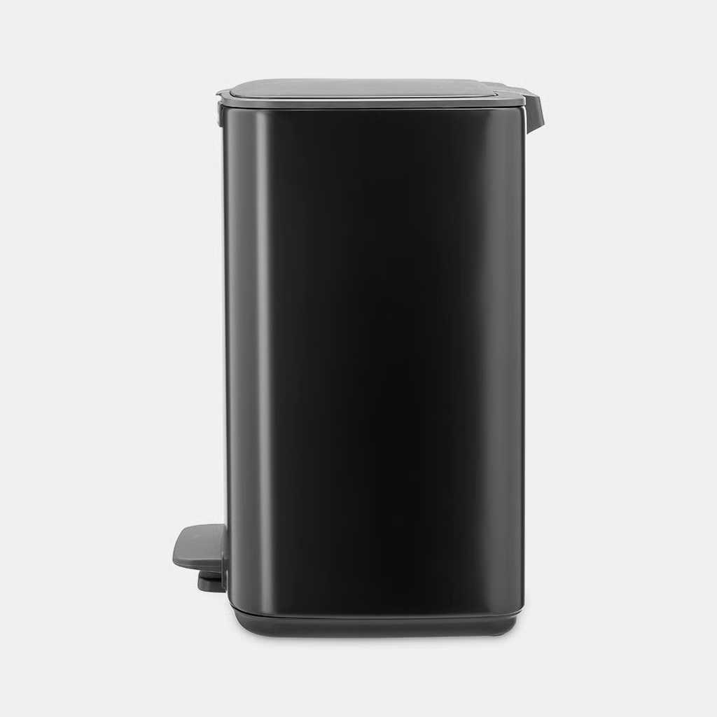 Бак для мусора Brabantia Bo Pedal Bin, объем 12 л, черный матовый