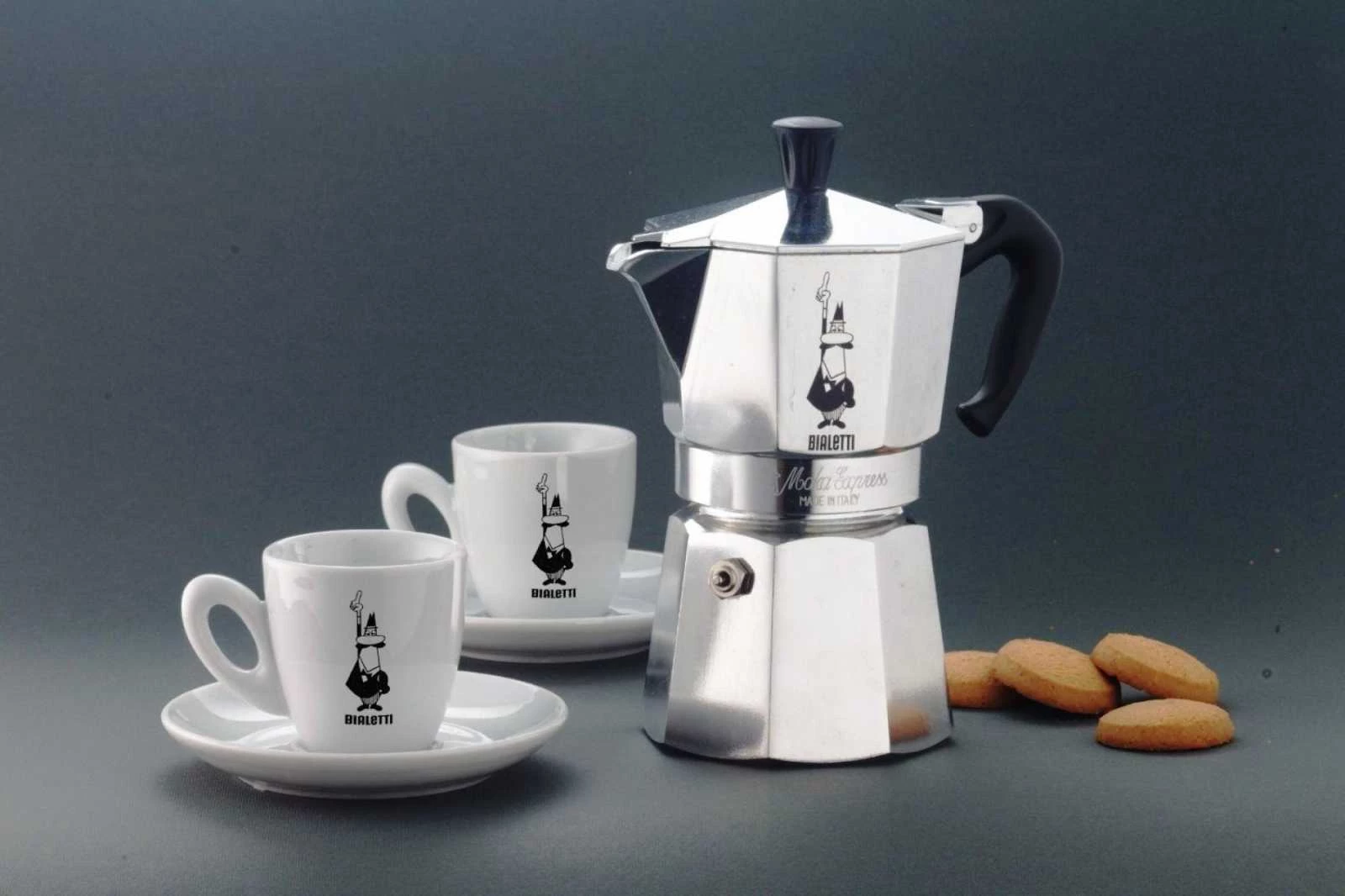 Гейзерна кавоварка "Moka express" на 4 чашки Bialetti MOKA EXPRESS, сріблястий Bialetti 0001164 фото 2