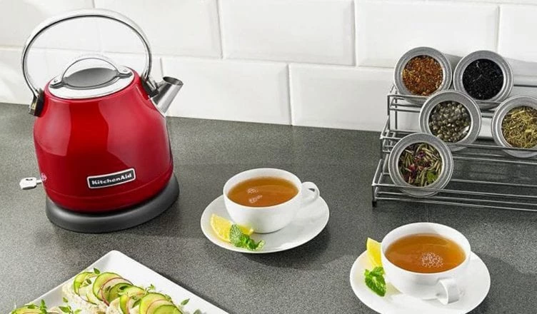Чайник електричний KitchenAid CLASSIC, об'єм 1.25 л, червоний KitchenAid 5KEK1222EER фото 5