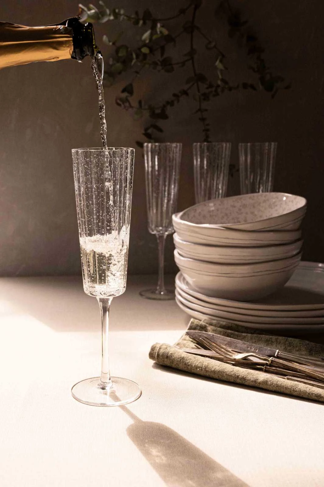 Набір келихів для шампанського Laura Ashley GLASS COLLECTABLES, об'єм 0,21 л, прозорий, 4 шт. Laura Ashley 183514 фото 3