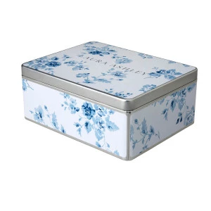 Онлайн каталог PROMENU: Металева коробка для печива Laura Ashley BLUEPRINT, 20x16x8,5 см, білий з синіми трояндами Laura Ashley 178131